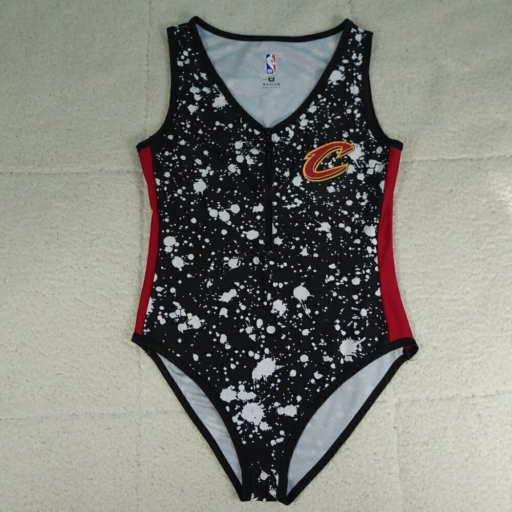 NBA Cleveland Cavaliers Black Leo Medium